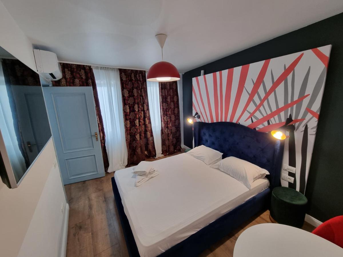 Unirii Square Old Town Apartments Boekarest Kamer foto